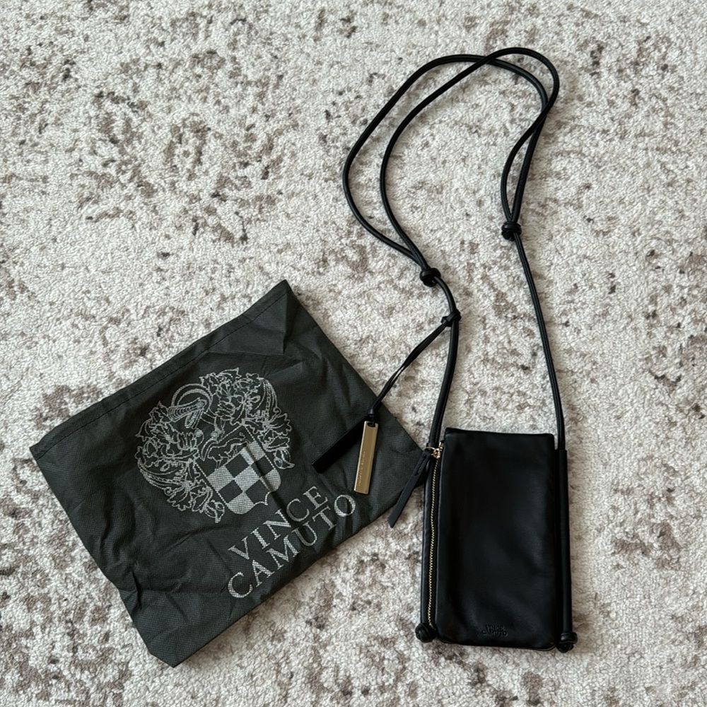 Vince Camuto Leather Cross Body Phone Purse